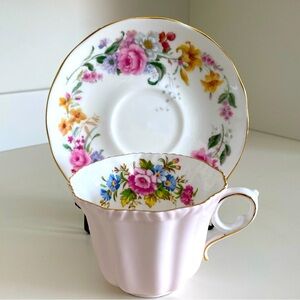 VTG MISMATCH BUT SIMILAR SET BONE CHINA ROYAL GRAFTON TEACUP AND DUCHESS SAUCER